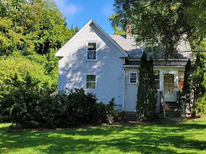 108 Pratt St Fitchburg, MA 01420