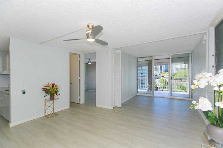1137 Wilder Avenue #1204 Honolulu, HI 96822
