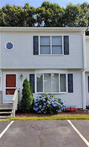 23 Benefit St #2 Warwick, RI 02886 | MLS 1320777 Photo 1