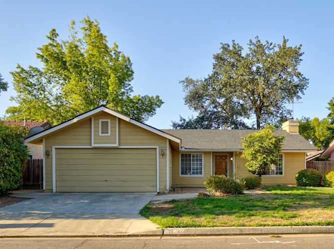 5077 W Menlo Avenue Fresno, CA 93722
