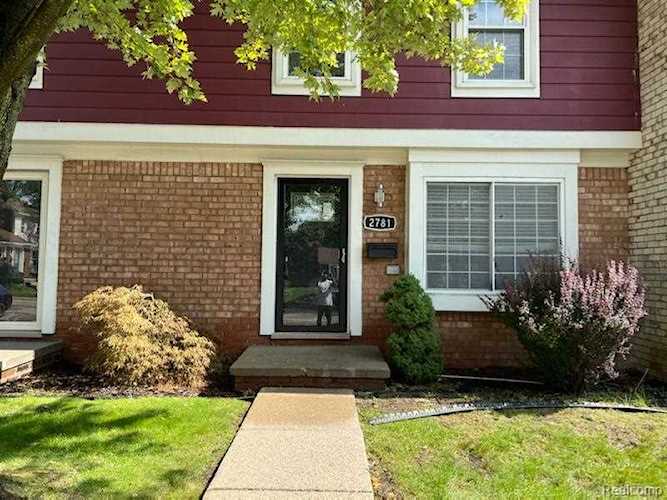 2781 Seaton Circuit, Warren, MI 48091 in Boston Commons|Macomb MLS# 60145293 Photo 1