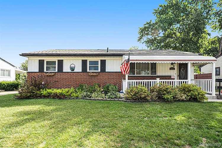 42662 Loni Sterling Heights, MI 48313