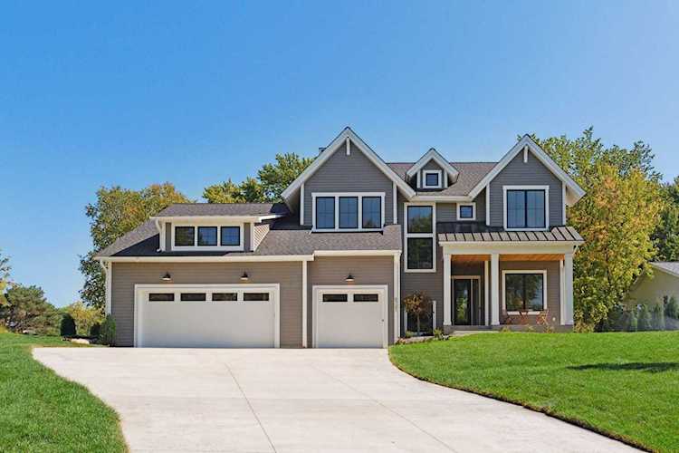 5721 Olinger Road Edina, MN 55436