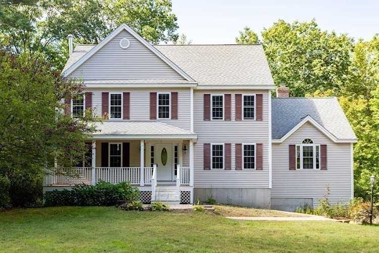 224 Wallace Hill Rd Townsend, MA 01469