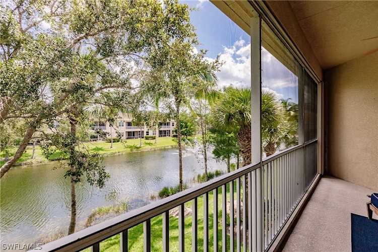 6021 Jonathans Bay Circle #302 Fort Myers, FL 33908