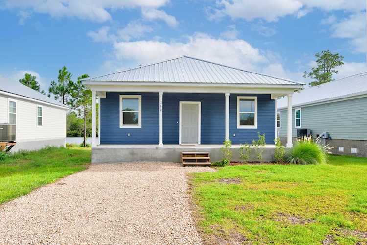 268 Lake Mckissack Ln Carrabelle, FL 32322 in Lake Mckissack Place Photo 1