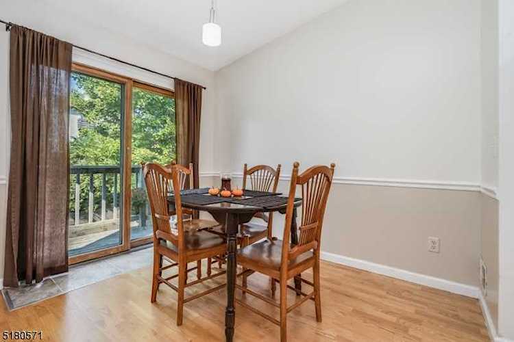 1108 Spruce Hills Dr Glen Gardner Boro, NJ 08826
