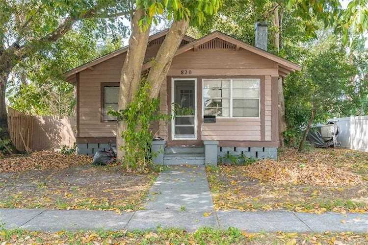 820 31st St N St. Petersburg, FL 33713