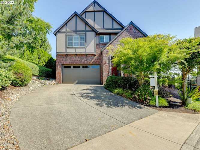 6400 SW Range TER Portland, OR 97223