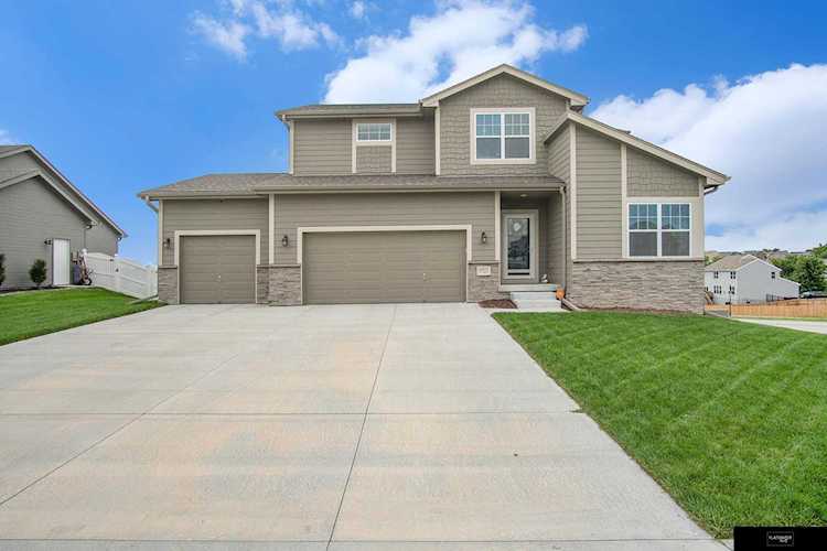 10515 S 110 St Papillion, NE 68046