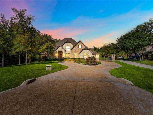 10512 Silver Fox Court Fort Worth, TX 76108