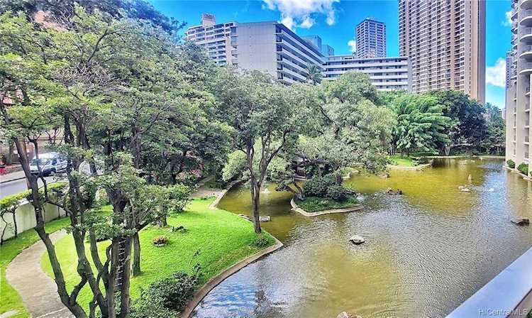 469 Ena Road #309 Honolulu, HI 96815