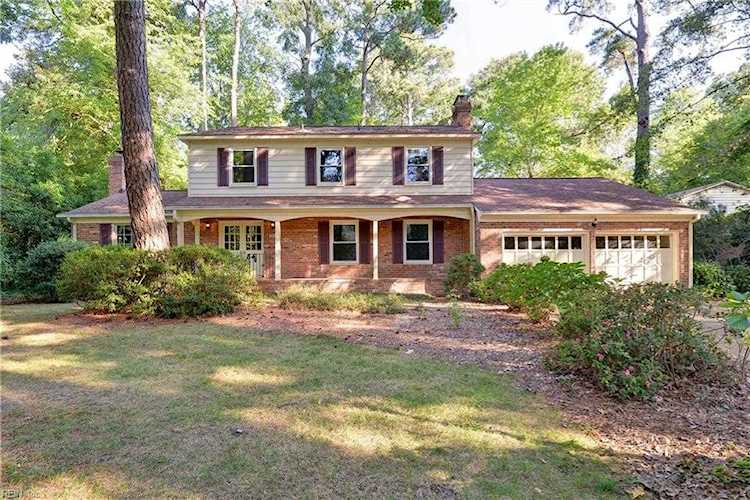 203 Wildwood Dr Yorktown, VA 23692