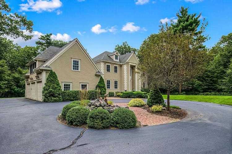 160 Love Ln Rye, NH 03870