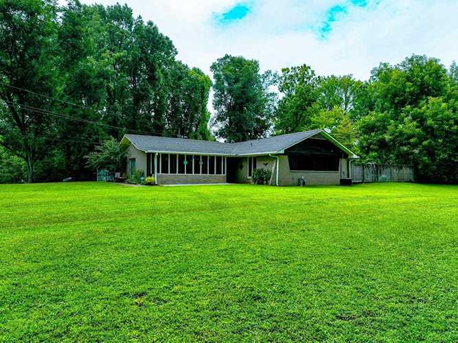 1432 Monasco Rd Millington, TN 38053