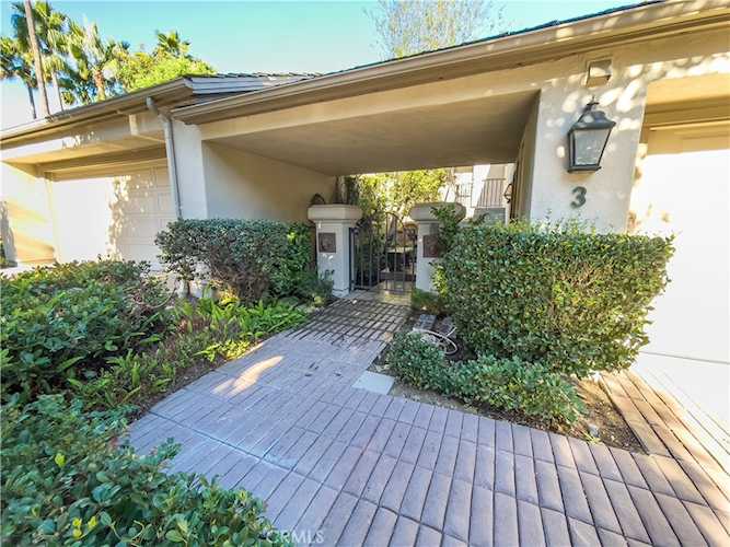 3 Sea Cove Ln #10 Newport Beach, CA 92660 | MLS NP22188532 Photo 1