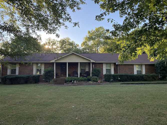 620 Carolyn Ln Gallatin, TN 37066