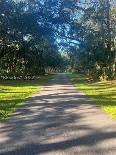 74 Fuskie Ln Daufuskie Island, SC 29915