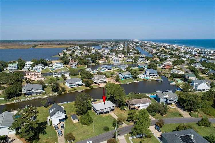 320 Pike Circle Virginia Beach, VA 23456