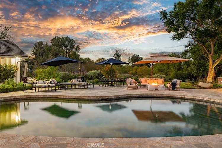 6 N Middleridge Ln Rolling Hills, CA 90274