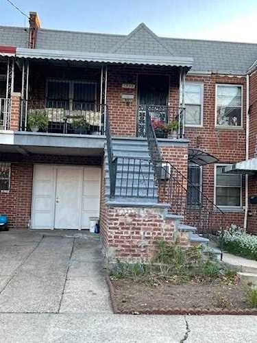 1355 E 100th St Brooklyn, NY 11236