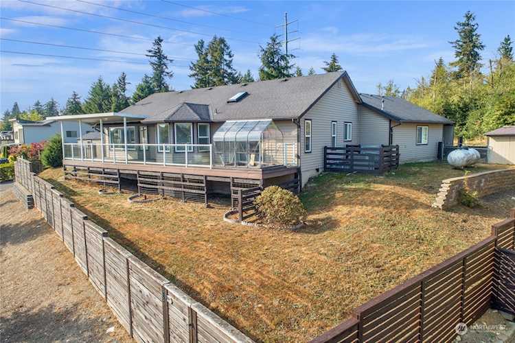 16000 SE 252nd Place Covington, WA 98042