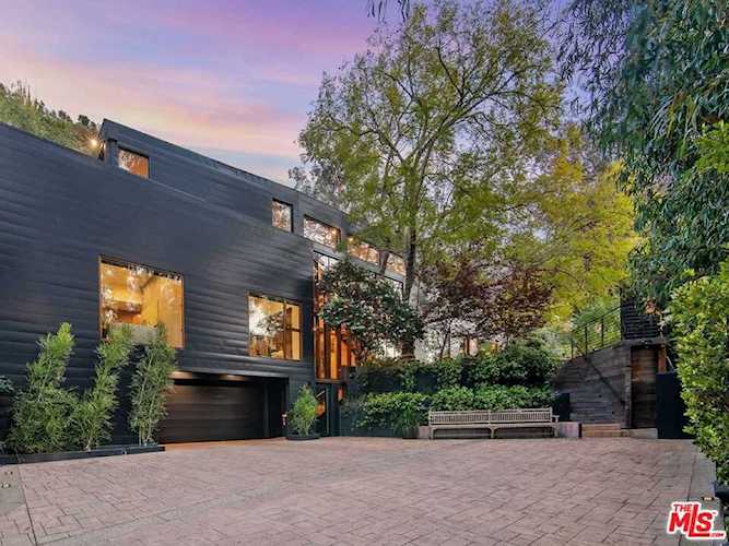 9560 Sherwood Forest Ln Beverly Hills, CA 90210