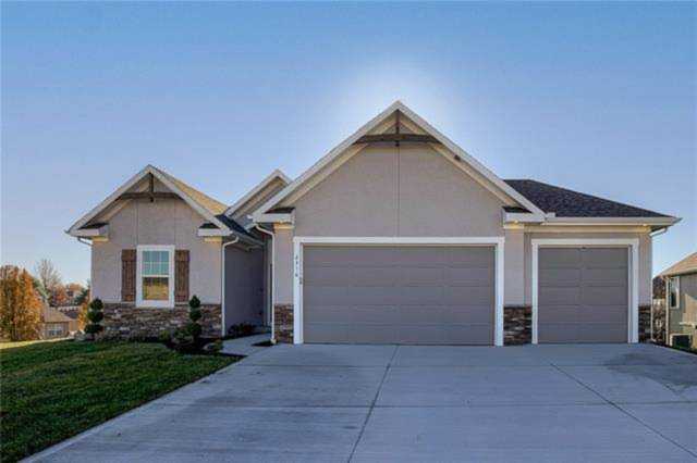 2328 NE Colonnade Ave Blue Springs, MO 64029