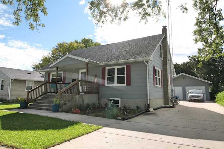 1418 Craig Ave Janesville, WI 53545 | MLS 1944103 Photo 1