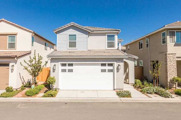 1945 chennault ln Lane Clovis, CA 93611 | MLS 585258 Photo 1