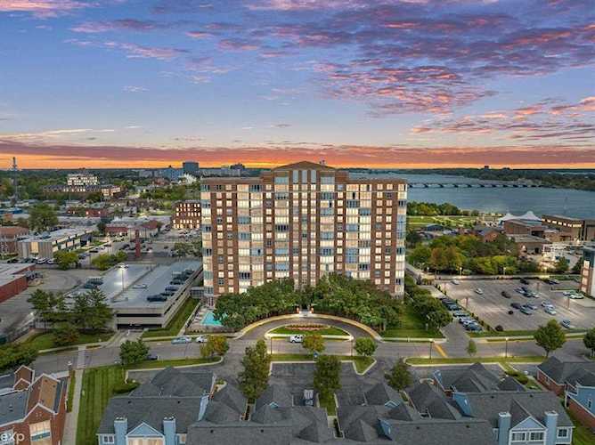 250 E Harbortown Detroit, MI 48207 | MLS 58050091340 Photo 1
