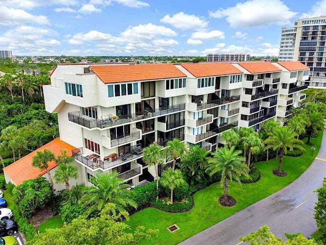 3908 S Ocean Boulevard #128 Highland Beach, FL 33487