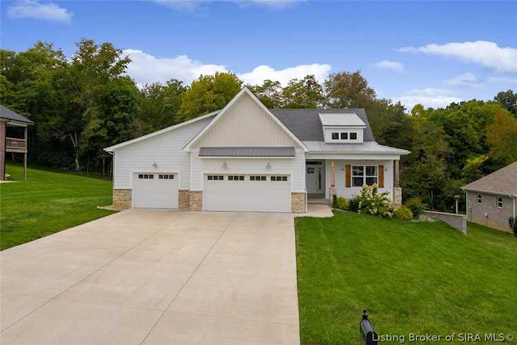 1033 Catalpa Dr Georgetown, IN 47122