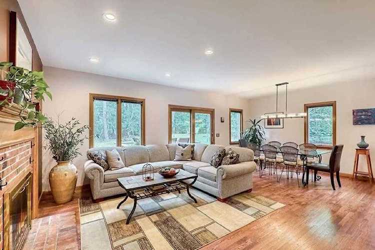16 Poplar Lane Brewster, MA 02631