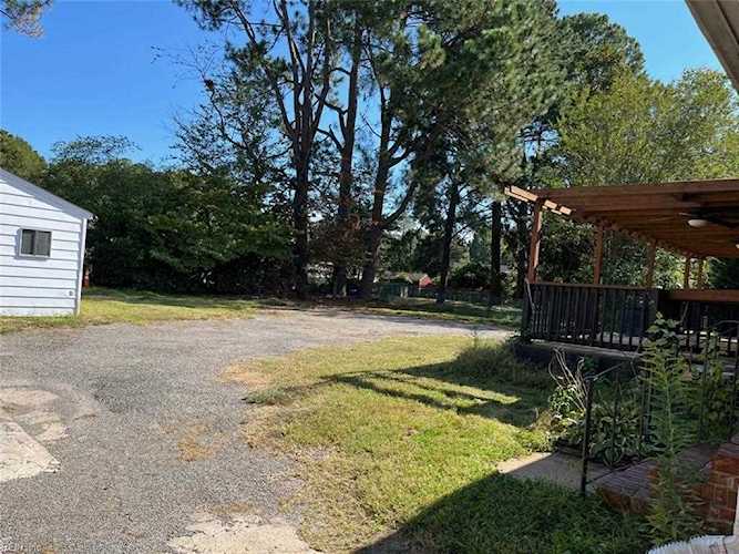 4109 Taylor Rd Chesapeake, VA 23321