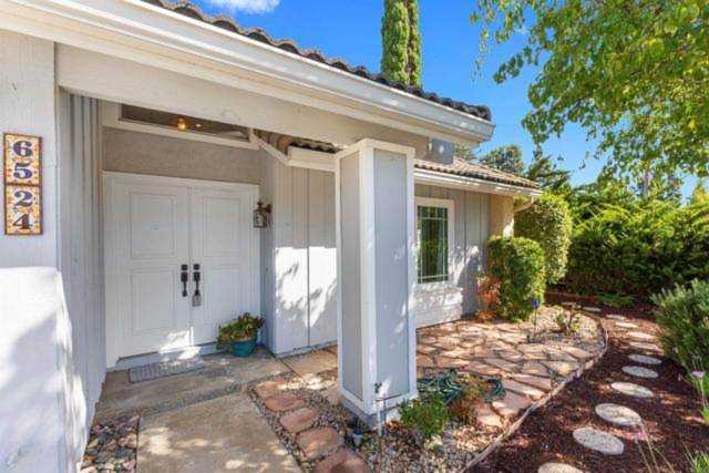 6524 Flamenco Street Carlsbad, CA 92009