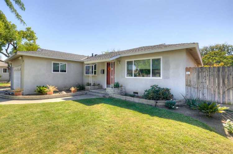 378 W Antonio Drive Clovis, CA 93612 | MLS 585308 Photo 1
