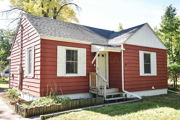1526 12th Ave S Fargo, ND 58103 | MLS 22-4772 Photo 1