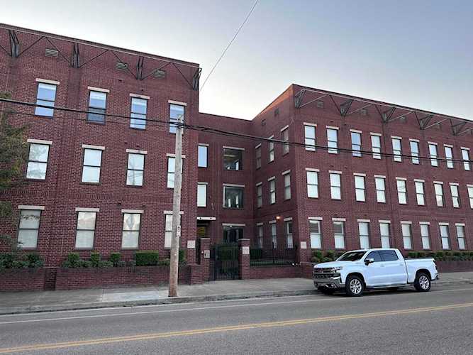 485 S Front St Memphis, TN 38103