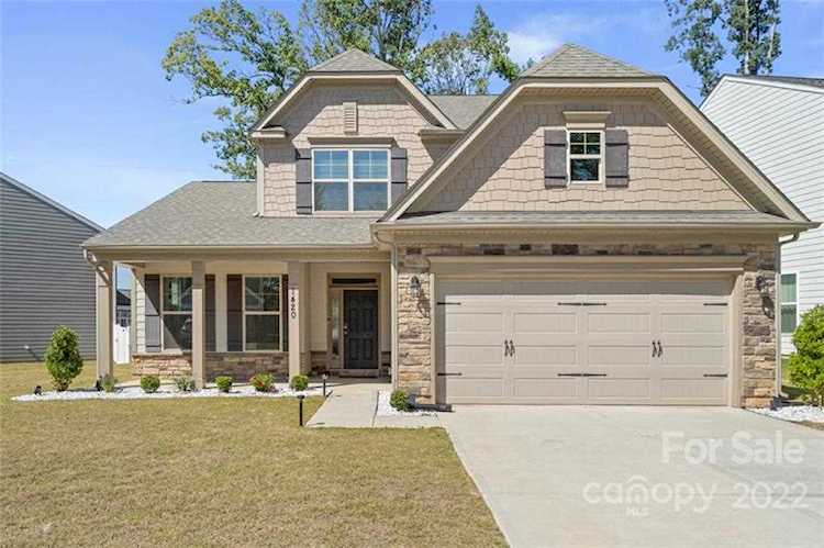 1420 Reidhaven St in Matthews, NC Photo 1