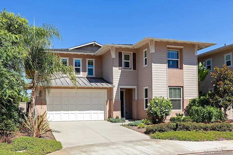 1204 Lanai Ct Carlsbad, CA 92008