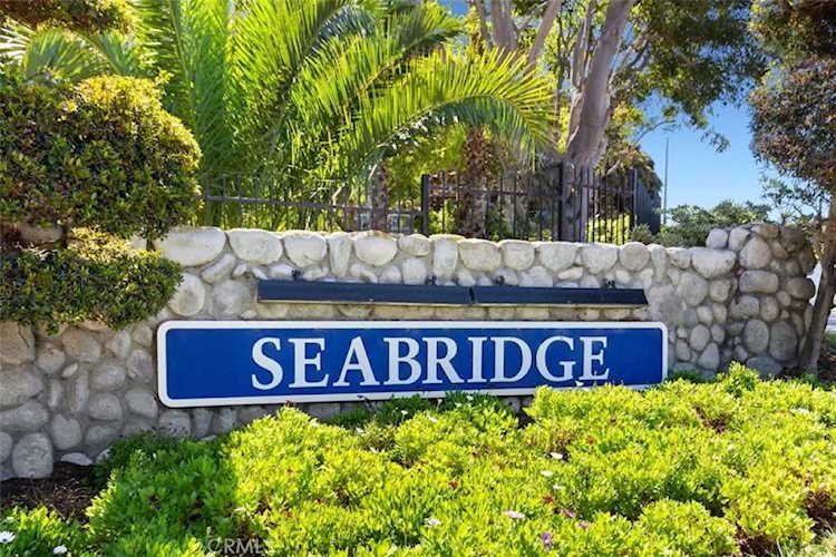 20301 Bluffside Circle #204 Huntington Beach, CA 92646