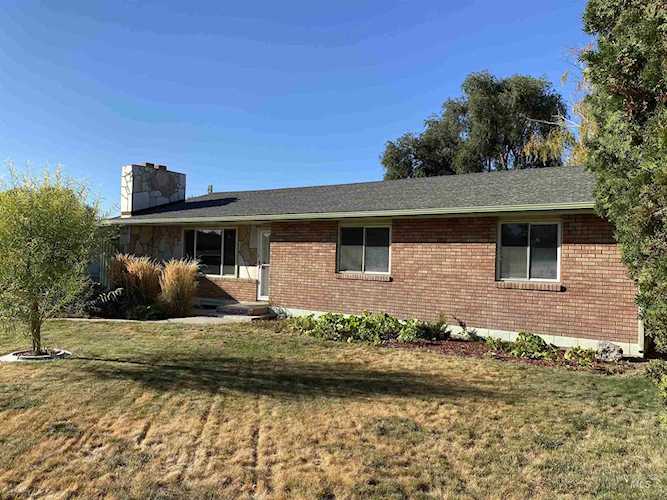 1233 Alder Twin Falls, ID 83301-4108