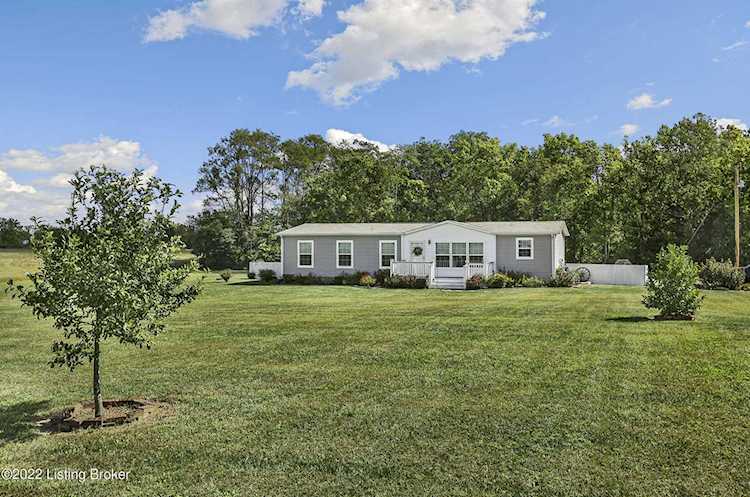 206 Grover Blaydes Rd Bagdad, KY 40003