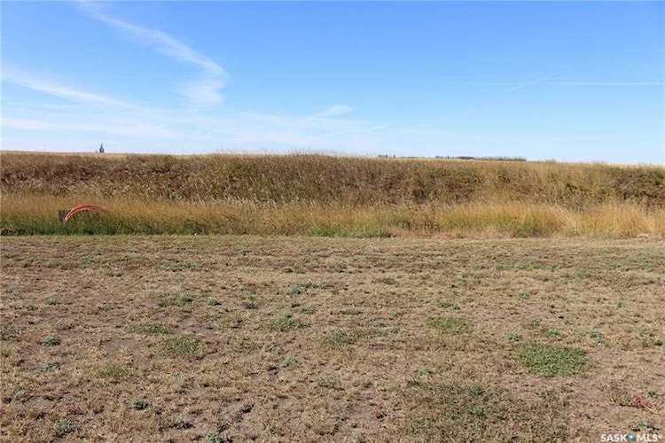 37 Hodges Crescent Moose Jaw, SK S6J 0B1 | MLS SK909488 Photo 1