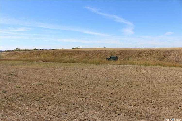 37 Hodges Crescent Moose Jaw, SK S6J 0B1 | MLS SK909490 Photo 1