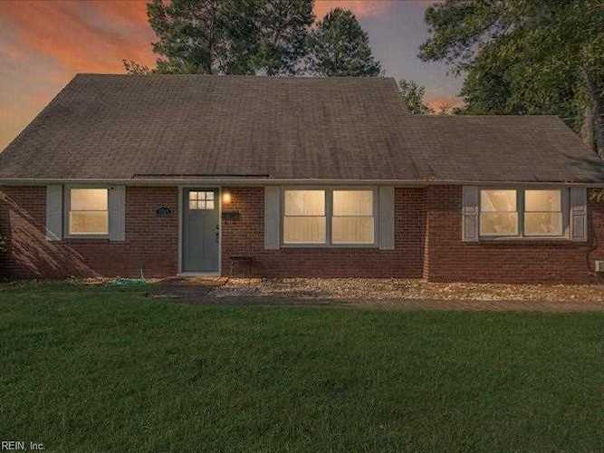 5761 N Ottawa Rd Virginia Beach, VA 23462