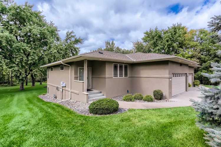 1342 Prairie Creek Lane Monticello, MN 55362