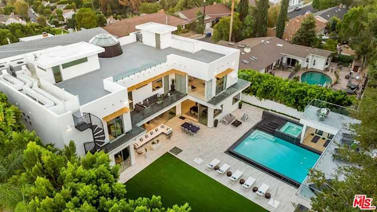 4533 Estrondo Dr Encino, CA 91436