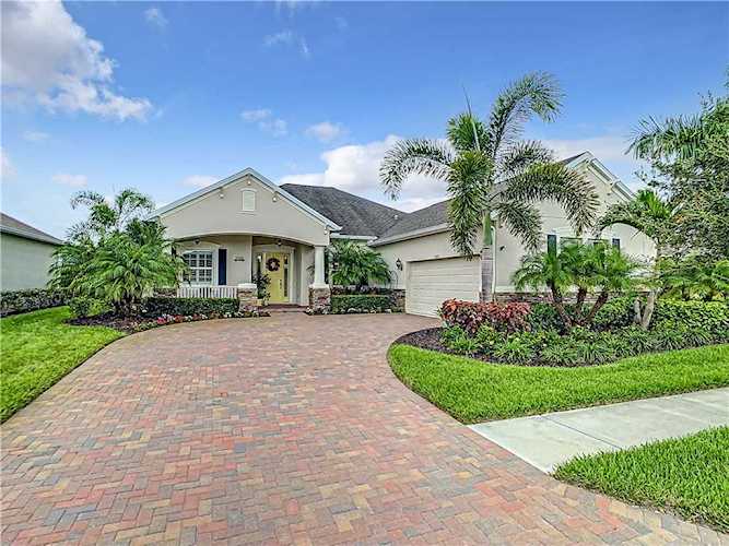 7223 E Village Square Vero Beach, FL 32966